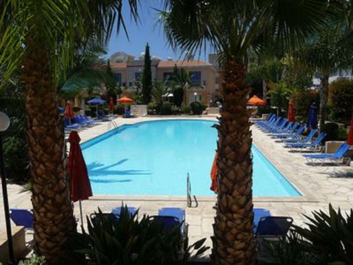 Villa Aurora Townhouse - Complimentary Paphos Airport Transport Exterior foto